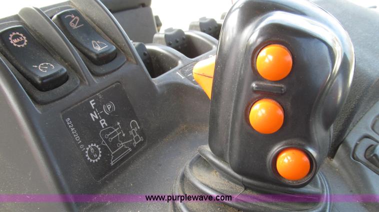 image for item G2319 2011 Caterpillar Challenger MT755C tractor