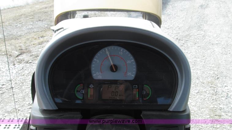 image for item G2319 2011 Caterpillar Challenger MT755C tractor