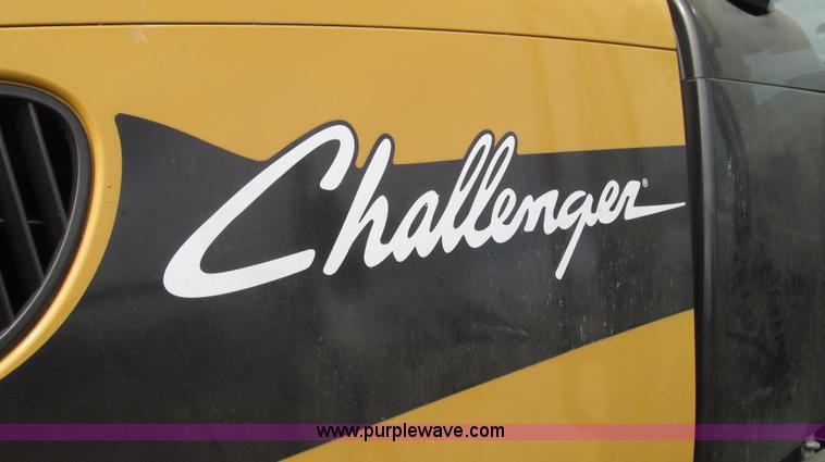 image for item G2319 2011 Caterpillar Challenger MT755C tractor