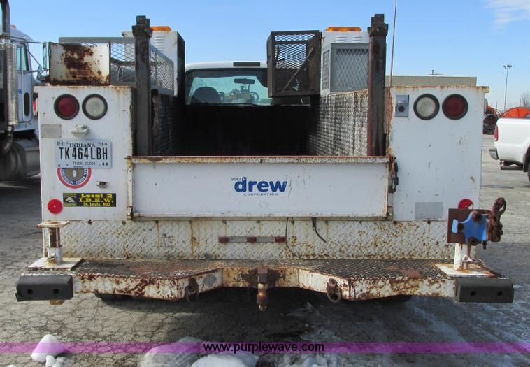 image for item G9158 1999 Ford F550 service truck