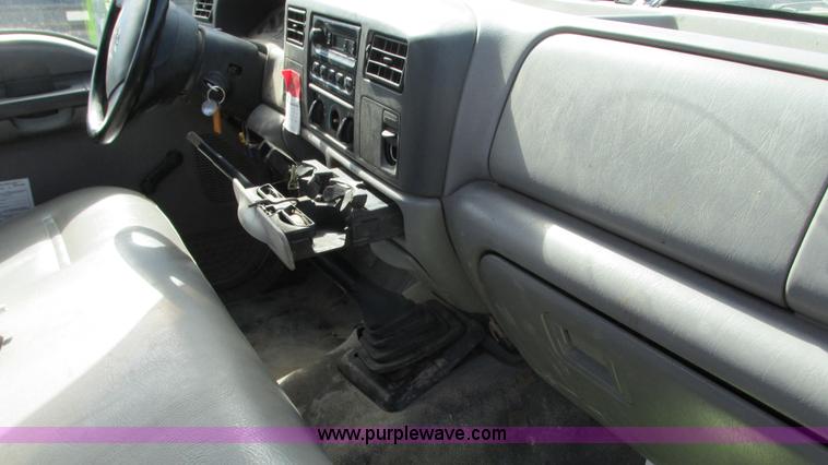 image for item G9158 1999 Ford F550 service truck