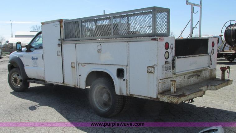image for item G9160 2005 Ford F550 service truck