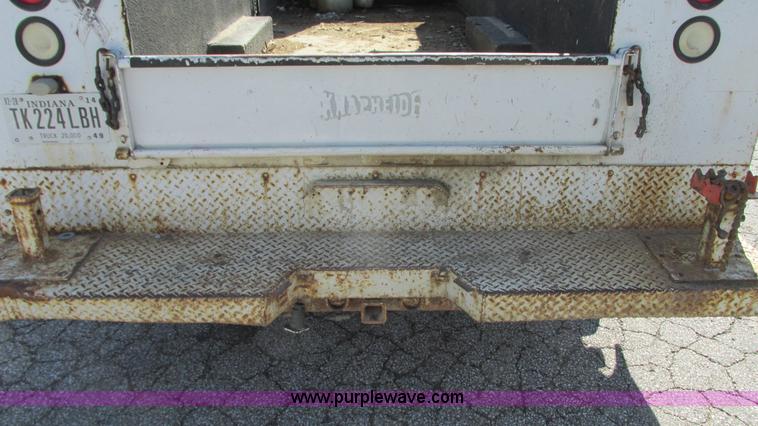 image for item G9160 2005 Ford F550 service truck