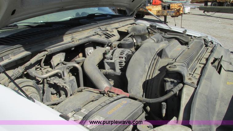 image for item G9160 2005 Ford F550 service truck