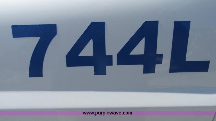 image for item G9160 2005 Ford F550 service truck