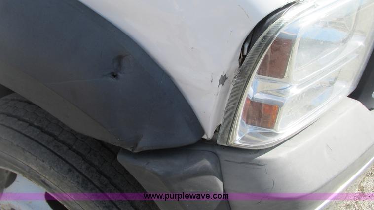 image for item G9161 2006 Ford F550 service truck