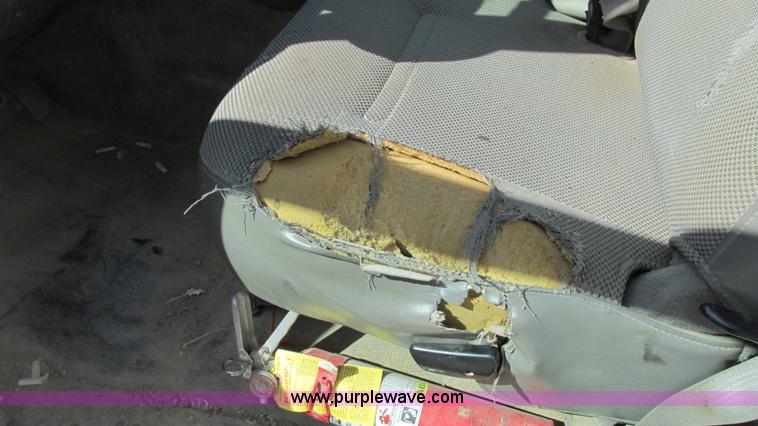 image for item G9161 2006 Ford F550 service truck