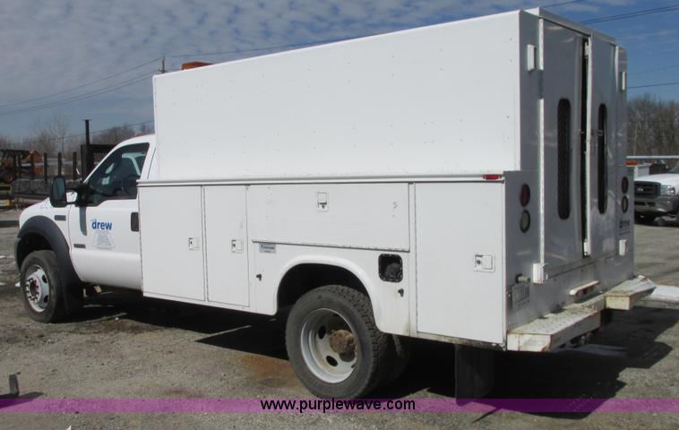 image for item G9162 2006 Ford F550 service truck