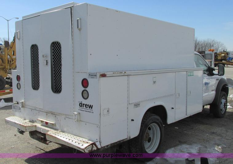 image for item G9162 2006 Ford F550 service truck