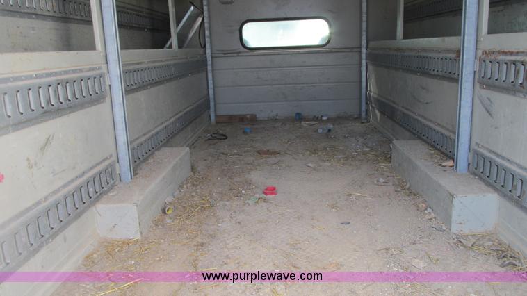 image for item G9162 2006 Ford F550 service truck