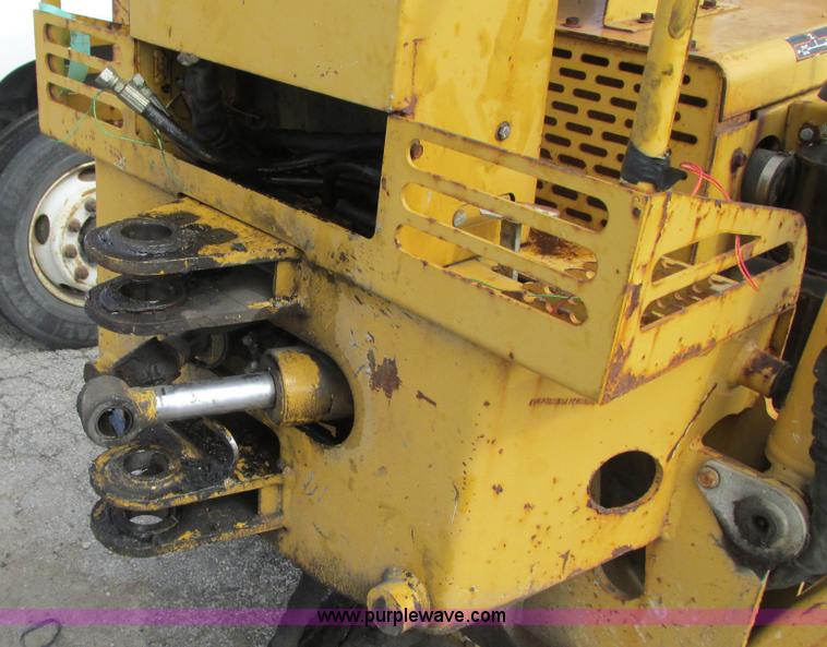 image for item G9164 Vermeer V4150A trencher