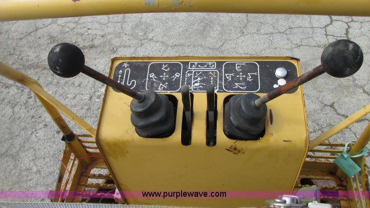 image for item G9164 Vermeer V4150A trencher