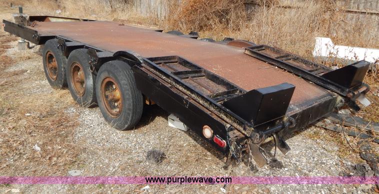 image for item G9356 1971 General 19' triple axle equipment trailer