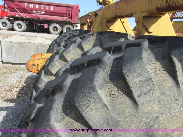 image for item H7712 2001 Reynolds 17E10.5 scraper pan