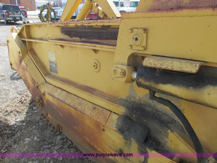 image for item H7712 2001 Reynolds 17E10.5 scraper pan