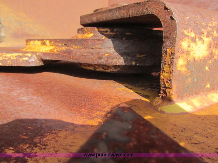 image for item H7712 2001 Reynolds 17E10.5 scraper pan