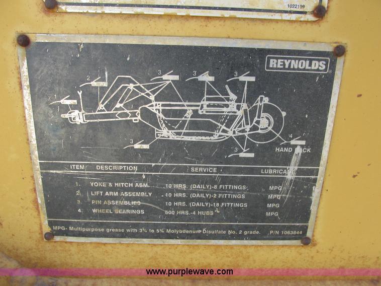 image for item H7712 2001 Reynolds 17E10.5 scraper pan