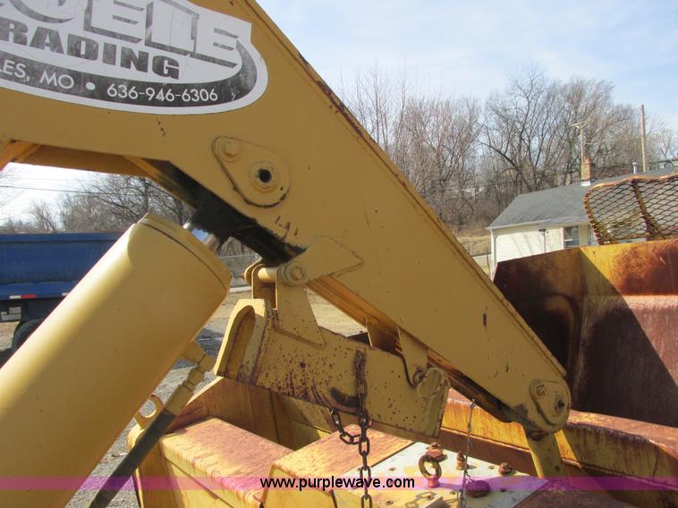 image for item H7712 2001 Reynolds 17E10.5 scraper pan