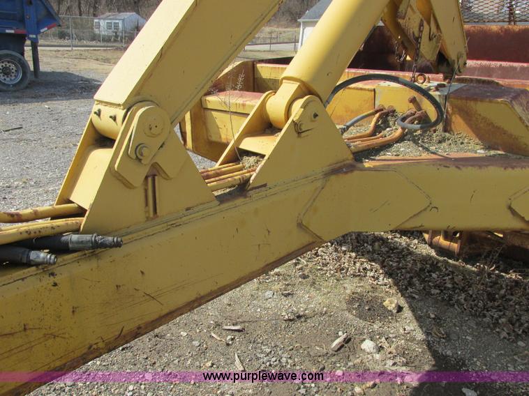 image for item H7712 2001 Reynolds 17E10.5 scraper pan