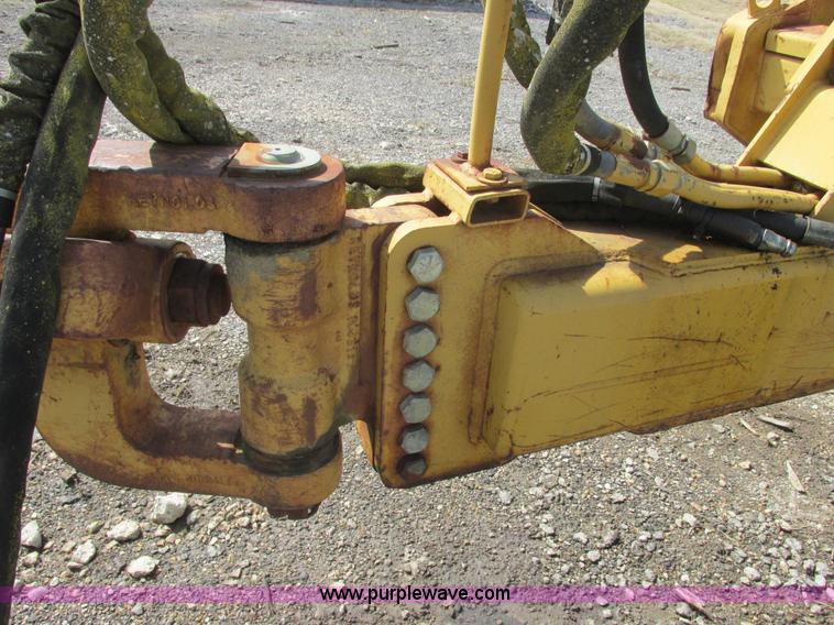 image for item H7712 2001 Reynolds 17E10.5 scraper pan