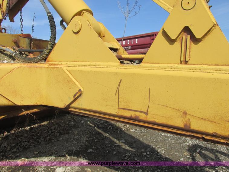 image for item H7712 2001 Reynolds 17E10.5 scraper pan