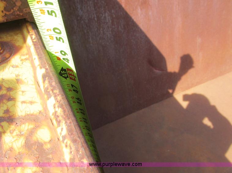 image for item H7712 2001 Reynolds 17E10.5 scraper pan