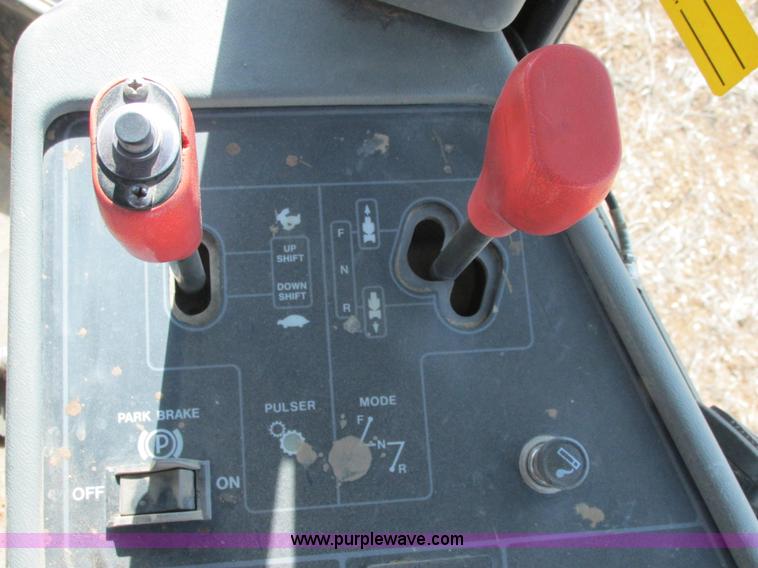 image for item H7713 2000 Case IH 9380 Steiger 4WD Quadtrac tractor