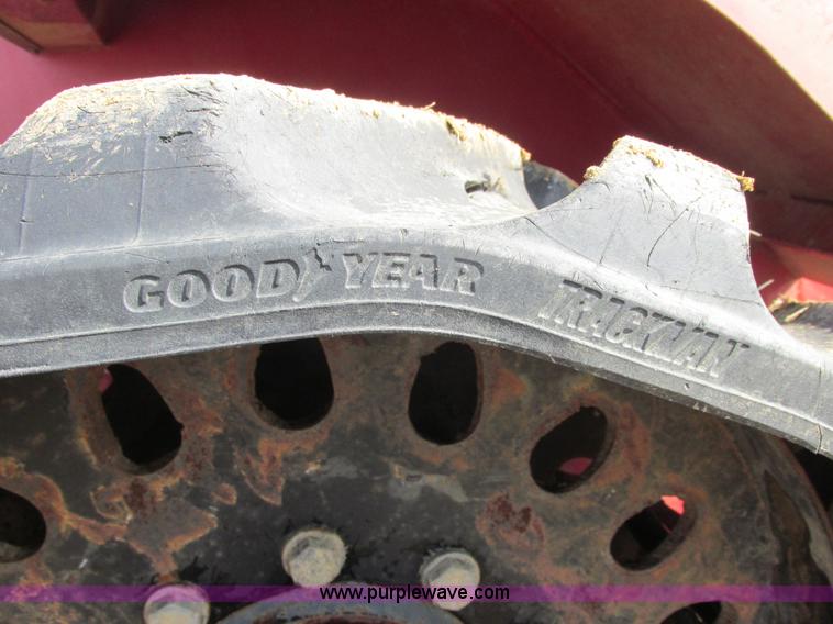 image for item H7713 2000 Case IH 9380 Steiger 4WD Quadtrac tractor