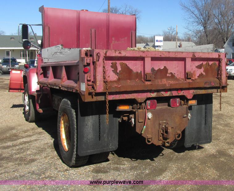 image for item H7717 1989 Ford LN8000 dump truck