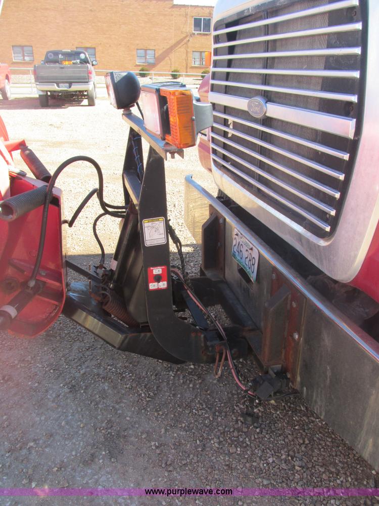 image for item H7717 1989 Ford LN8000 dump truck