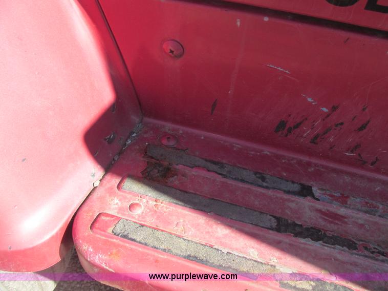 image for item H7717 1989 Ford LN8000 dump truck