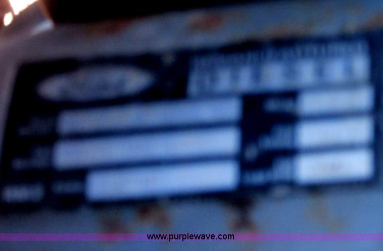 image for item H7717 1989 Ford LN8000 dump truck