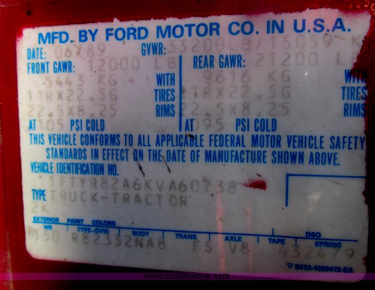 image for item H7717 1989 Ford LN8000 dump truck