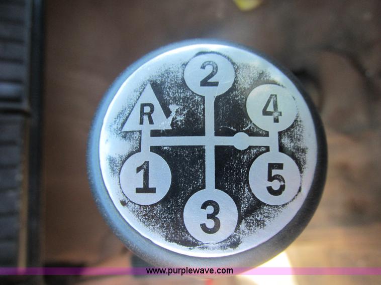 image for item H7718 1989 International 1654LP box truck