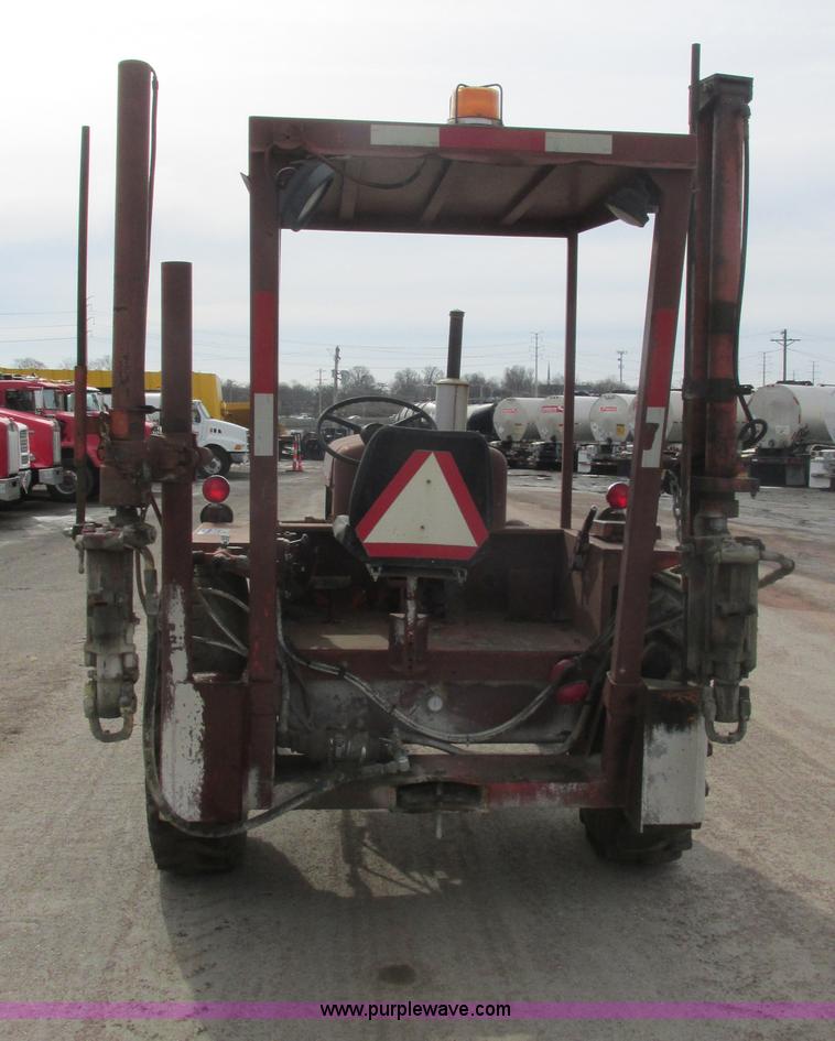 image for item H7731 1978 Schramm 160 Pneumatractor