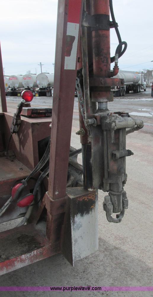 image for item H7731 1978 Schramm 160 Pneumatractor