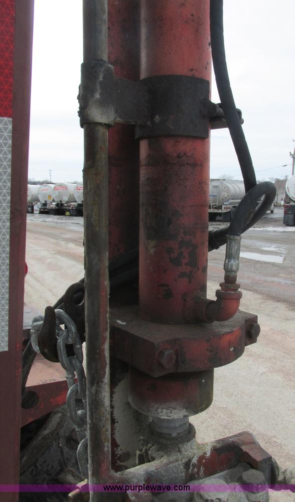 image for item H7731 1978 Schramm 160 Pneumatractor