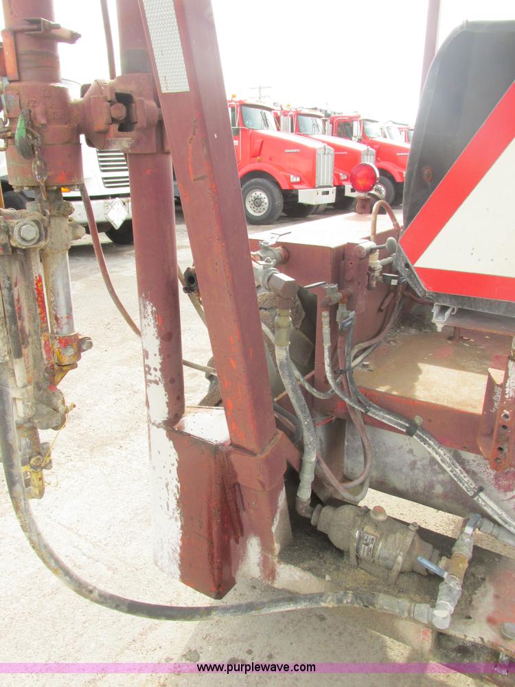 image for item H7731 1978 Schramm 160 Pneumatractor