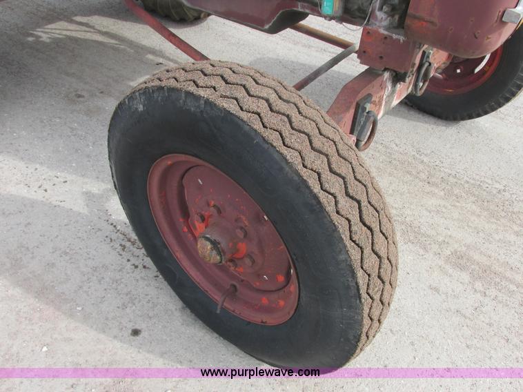 image for item H7731 1978 Schramm 160 Pneumatractor