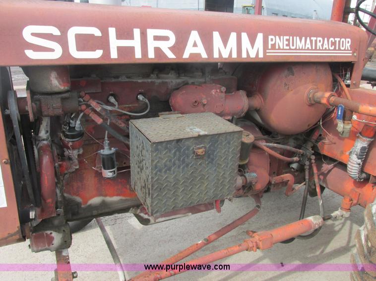 image for item H7731 1978 Schramm 160 Pneumatractor
