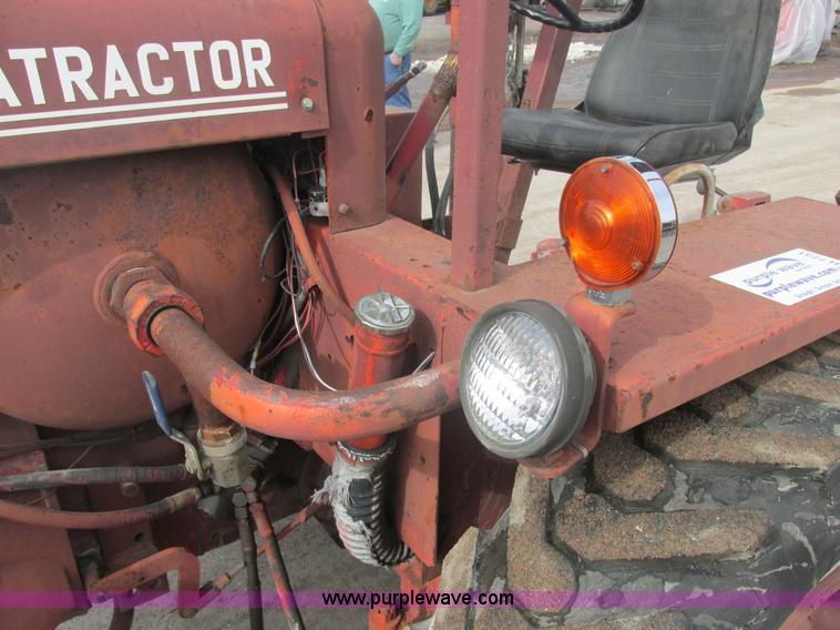 image for item H7731 1978 Schramm 160 Pneumatractor