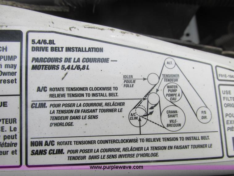 image for item H7732 2002 Ford F250 Super Duty XL utility truck