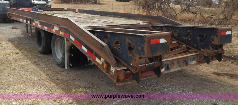 image for item I1133 2001 Trail King TK24-2300 trailer