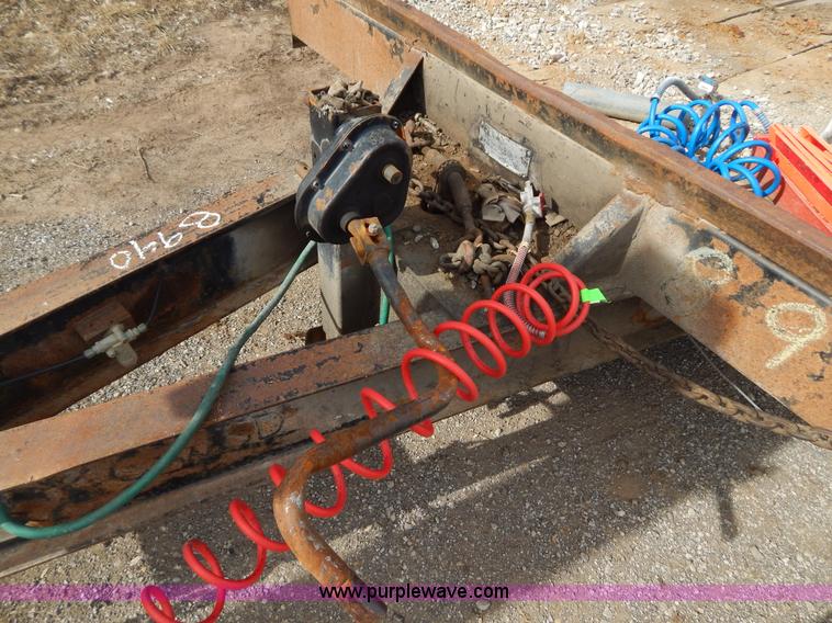 image for item I1133 2001 Trail King TK24-2300 trailer