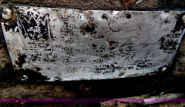 image for item I1133 2001 Trail King TK24-2300 trailer