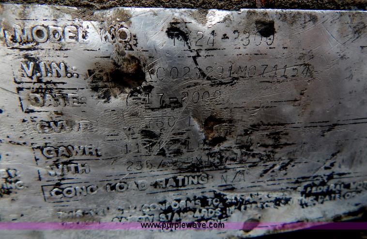 image for item I1133 2001 Trail King TK24-2300 trailer