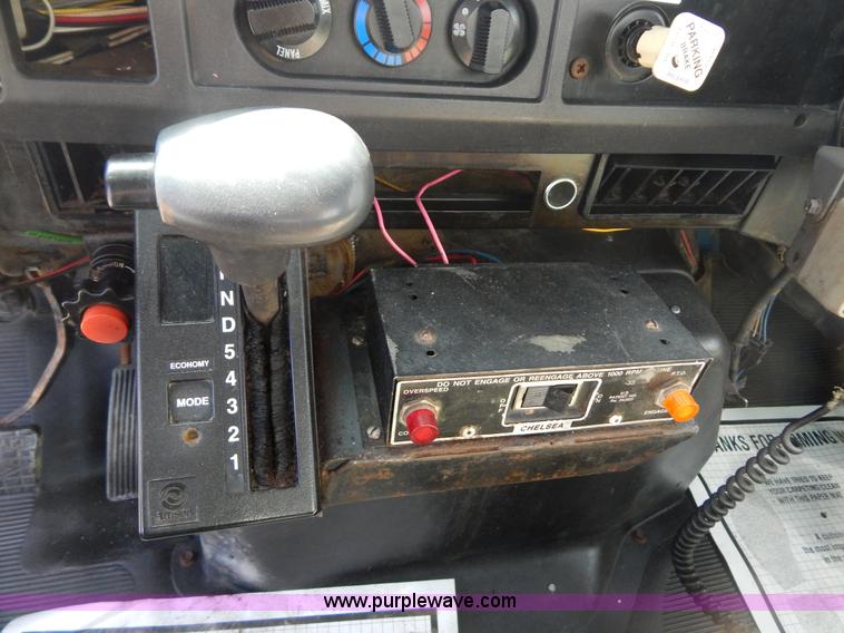 image for item I1134 1996 International 4900 flatbed truck with crane