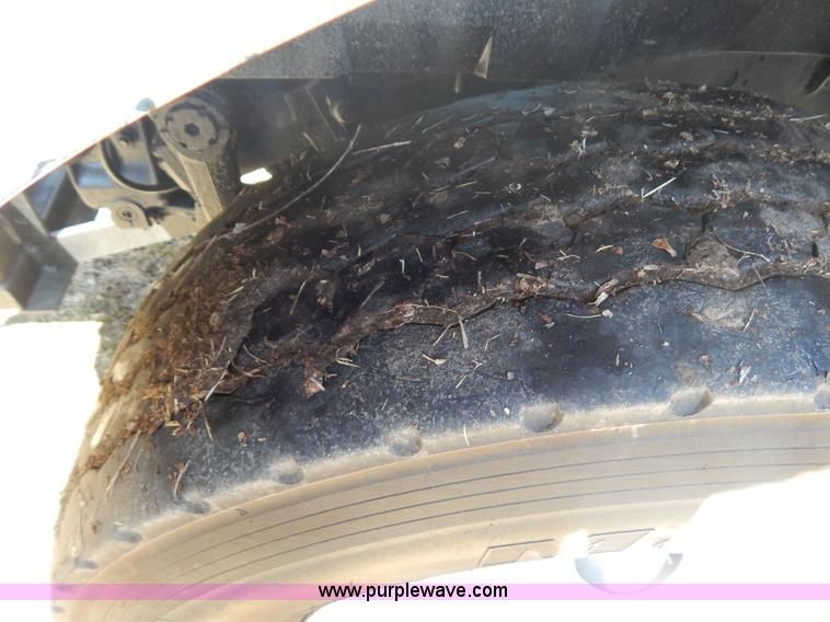 image for item I1135 1997 International 8100 dump truck