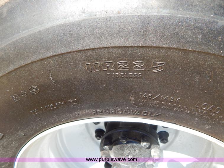 image for item I1135 1997 International 8100 dump truck