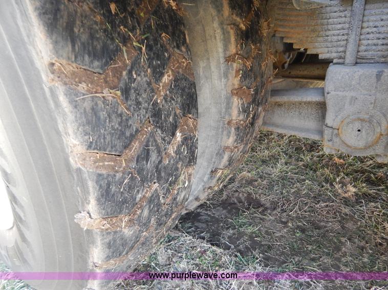 image for item I1135 1997 International 8100 dump truck